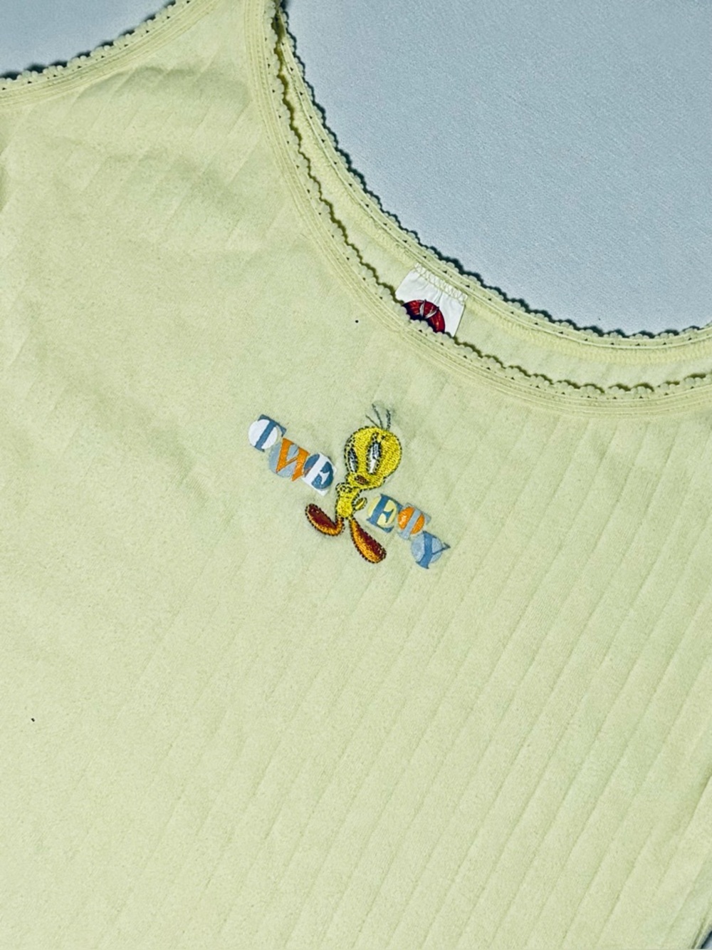 VTG Looney Tunes Embroidered Tweety Bird Ribbed Cropped Tank Juniors Large GOOD